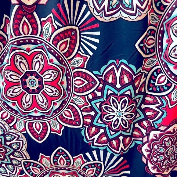 Paisley Grace Medallion Butterfly Sleeve Dress Size XXL - Picture 7 of 9